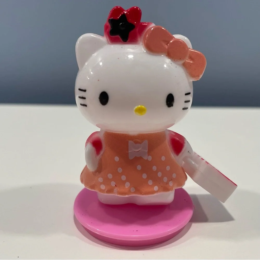 Cute Hello Kitty Mini Plastic Figurines Cake Toppers Set of 5 for women / girls